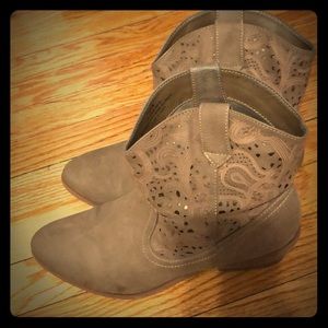 Cute gold trim booties